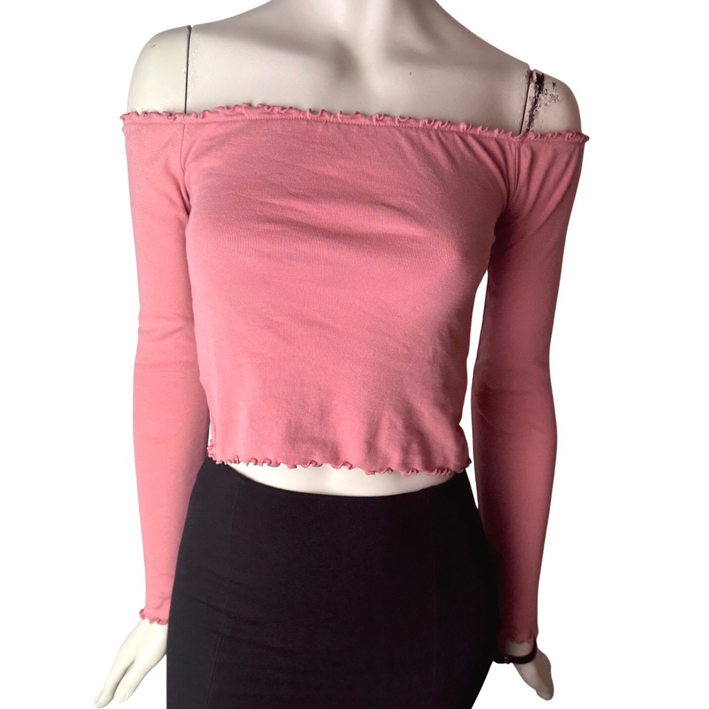 Forever 21 Off Shoulder Lettuce Edge Ribbed Knit Pink Coquette Crop Top Small S